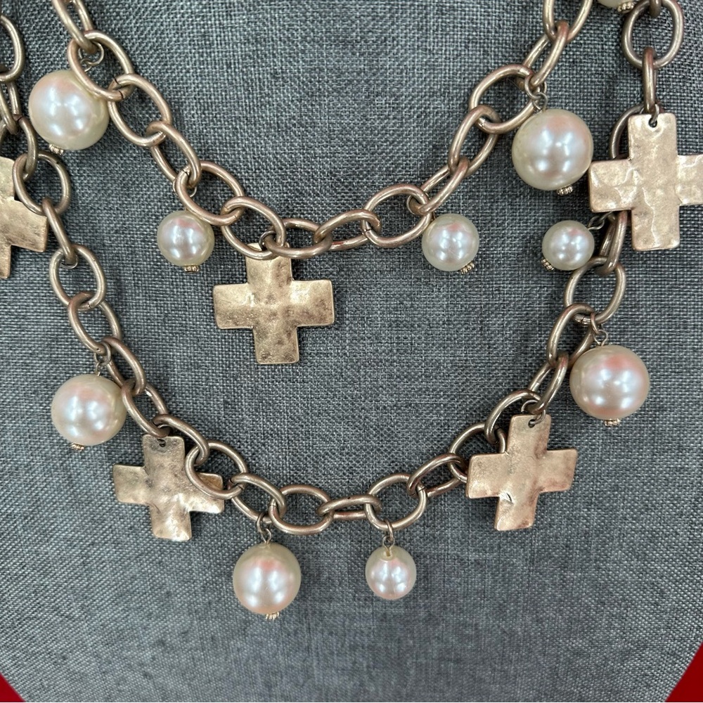 Southern Living Gold Cross and Pearl Necklace - Picture 4 of 13